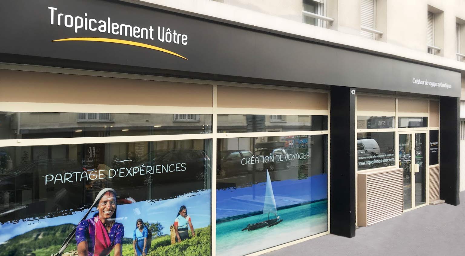 Storefront design for Tropicalement Votre