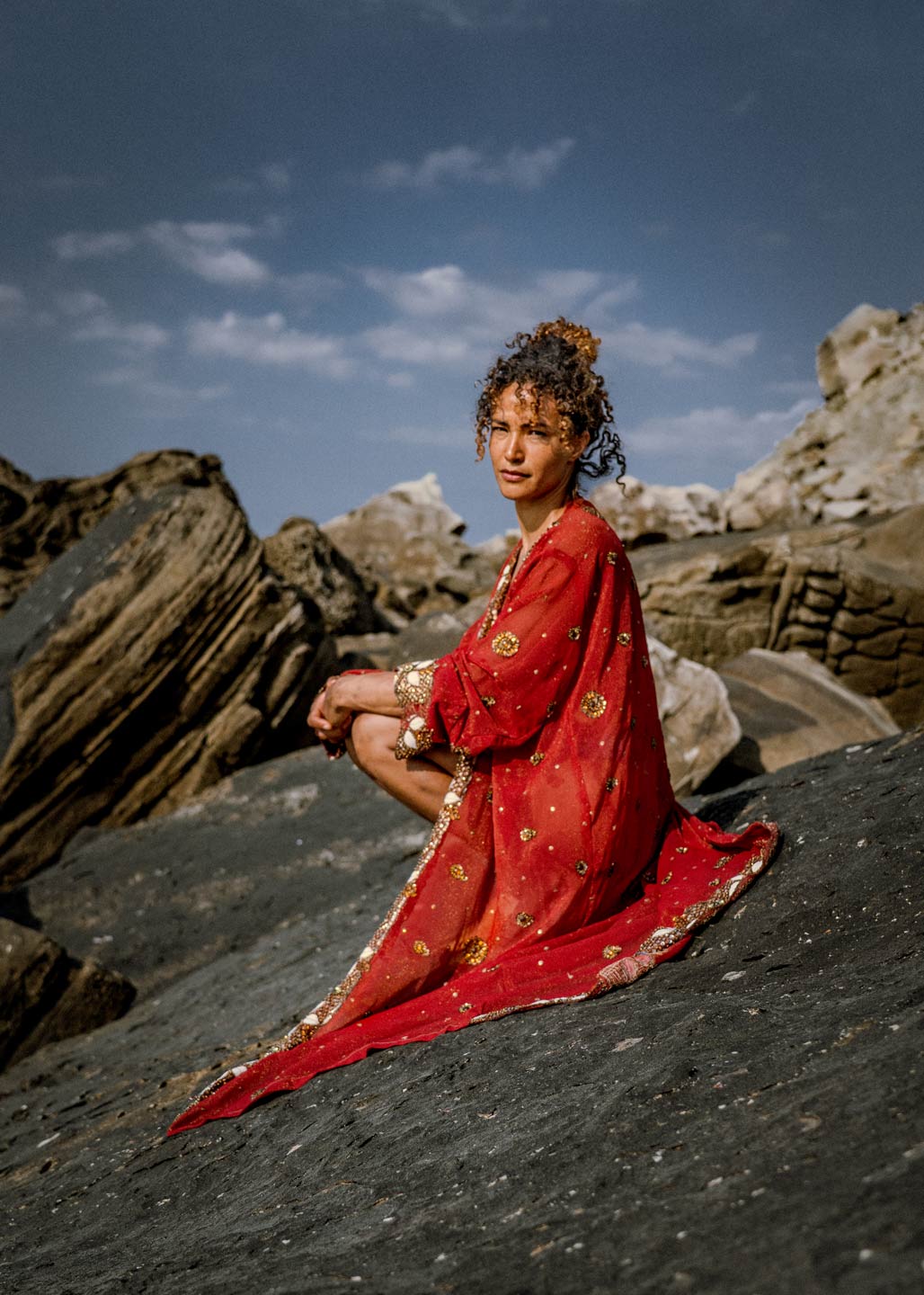 Portrait femme robe rouge